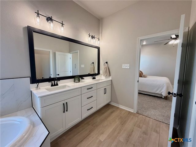 203 Lasso Loop, Lorena, TX 76655