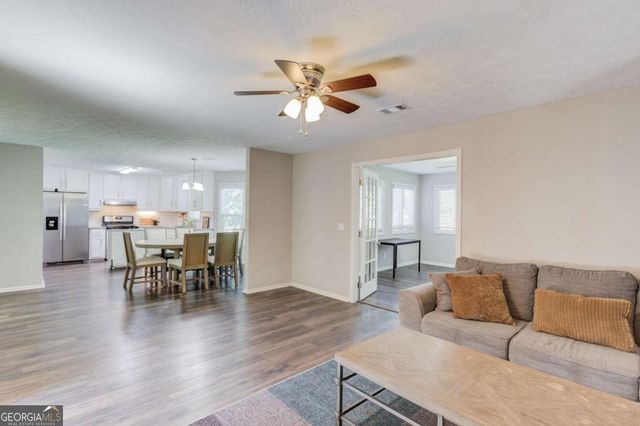 1995 Watercrest Circle, Lawrenceville, GA 30043