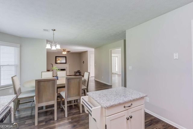 1995 Watercrest Circle, Lawrenceville, GA 30043