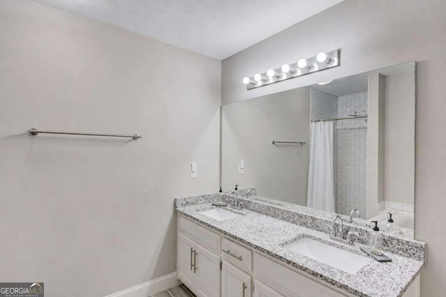 1995 Watercrest Circle, Lawrenceville, GA 30043