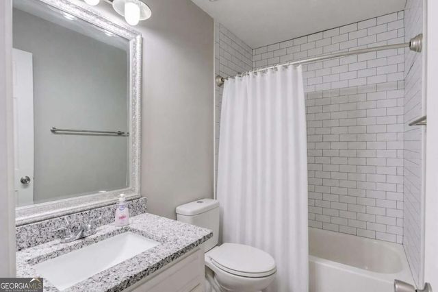 1995 Watercrest Circle, Lawrenceville, GA 30043
