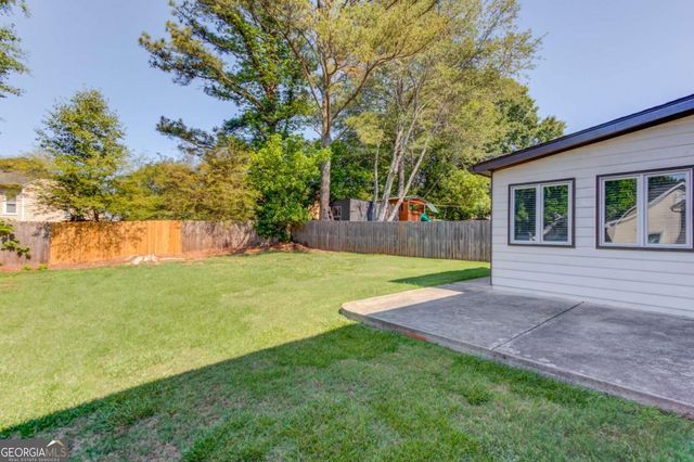 1995 Watercrest Circle, Lawrenceville, GA 30043