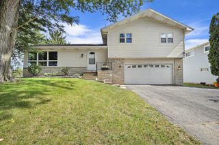 2701 Victoria Lane, Madison, WI 53704