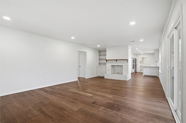 4204 Galway Avenue, Fort Worth, TX 76109