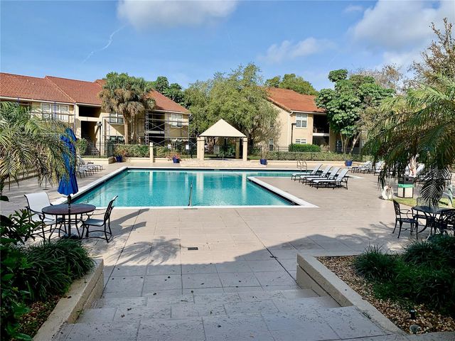 4009 CROCKERS LAKE BOULEVARD 1216, Sarasota, FL 34238