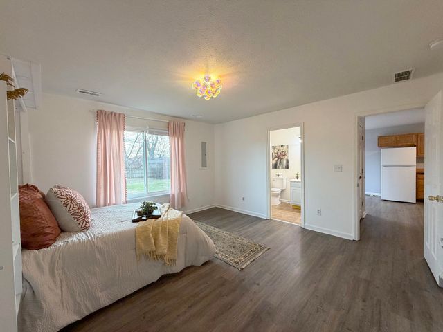 429 Scottsdale Circle, Lexington, KY 40511