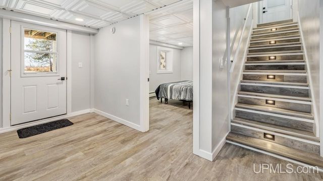 2711 Lake Shore Drive, Escanaba, MI 49829