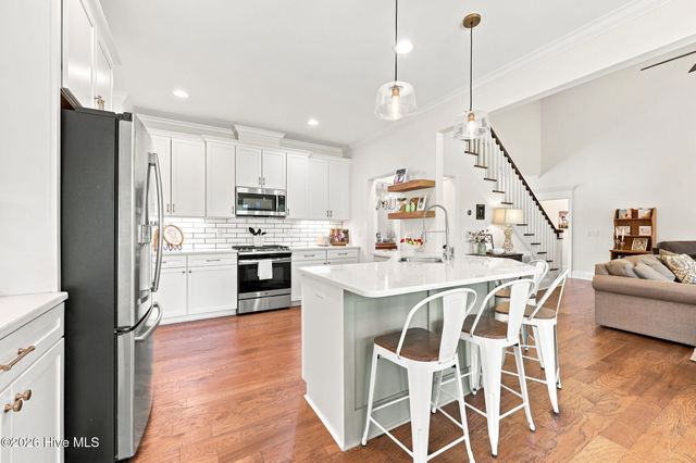 957 Bedford Heights Drive, Grimesland, NC 27837