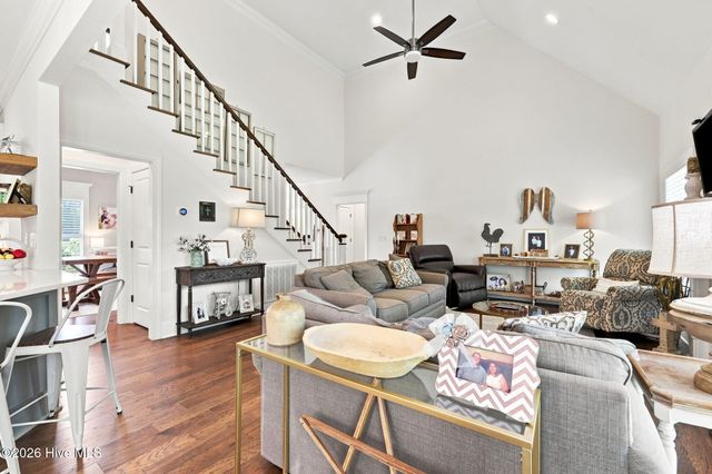 957 Bedford Heights Drive, Grimesland, NC 27837