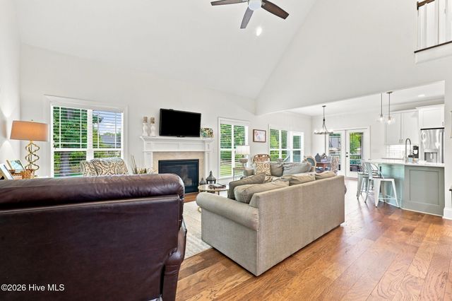 957 Bedford Heights Drive, Grimesland, NC 27837