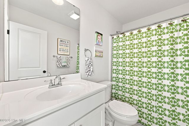 957 Bedford Heights Drive, Grimesland, NC 27837