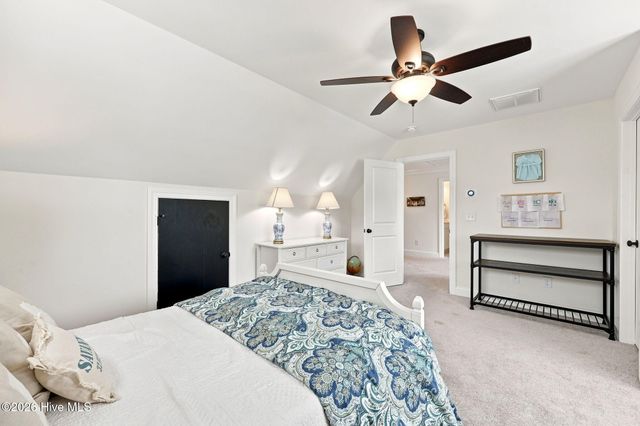 957 Bedford Heights Drive, Grimesland, NC 27837