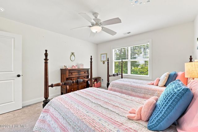 957 Bedford Heights Drive, Grimesland, NC 27837