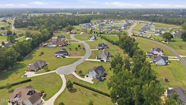 957 Bedford Heights Drive, Grimesland, NC 27837
