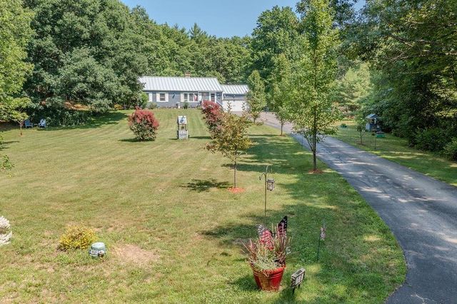 18 Lady Slipper Lane, Barrington, NH 03825