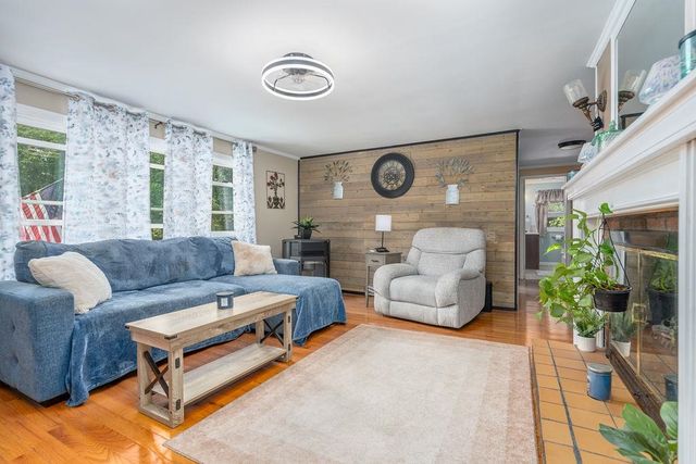 18 Lady Slipper Lane, Barrington, NH 03825