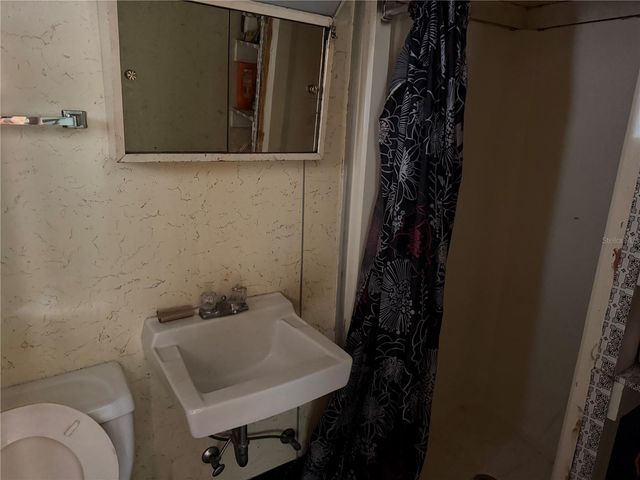 99 HIGH STREET, Winter Haven, FL 33880