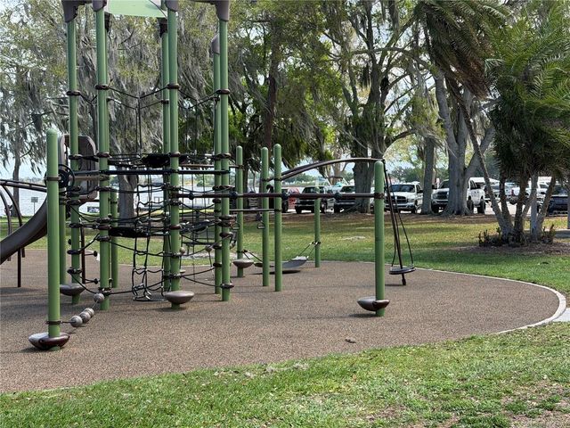 99 HIGH STREET, Winter Haven, FL 33880