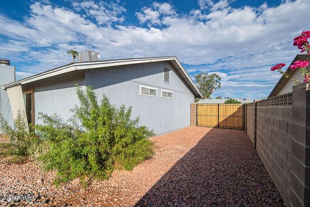 11428 S MOHAVE Street, Phoenix, AZ 85044