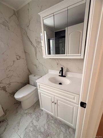 164-16 75th Road 1st Floor, Fresh Meadows, NY 11366