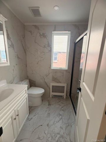 164-16 75th Road 1st Floor, Fresh Meadows, NY 11366