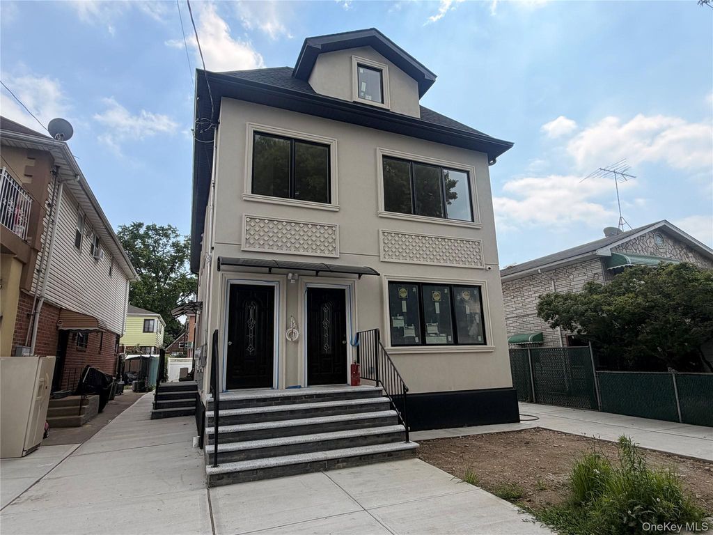 164-16 75th Road 1st Floor, Fresh Meadows, NY 11366