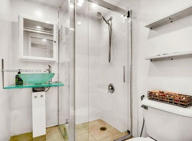 2415 NW 16th St Rd 214, Miami, FL 33125