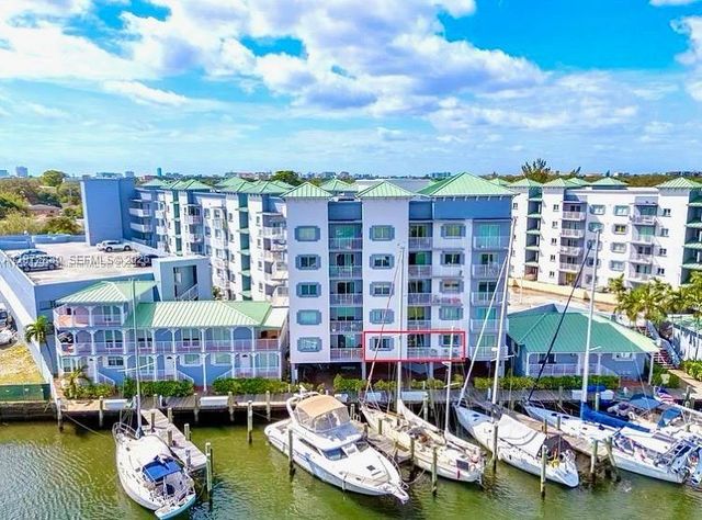 2415 NW 16th St Rd 214, Miami, FL 33125