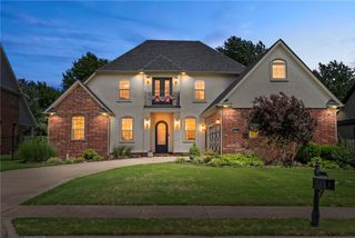 207 N Angel Falls Lane, Springdale, AR 72762