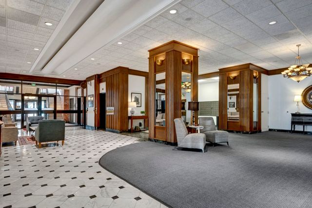 109 N Main St Apt 901, Memphis, TN 38103