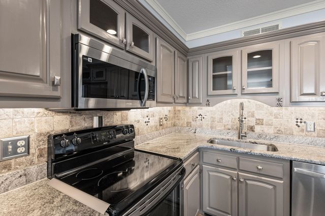 109 N Main St Apt 901, Memphis, TN 38103