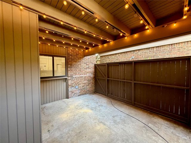 5148 Amesbury Drive, Dallas, TX 75206