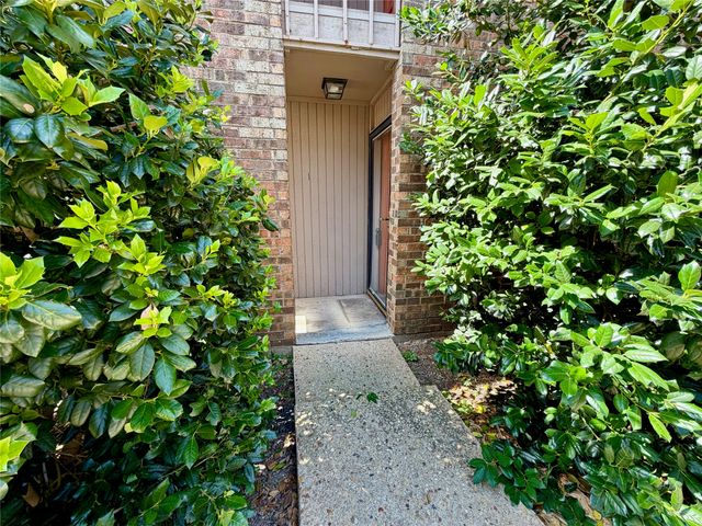 5148 Amesbury Drive, Dallas, TX 75206