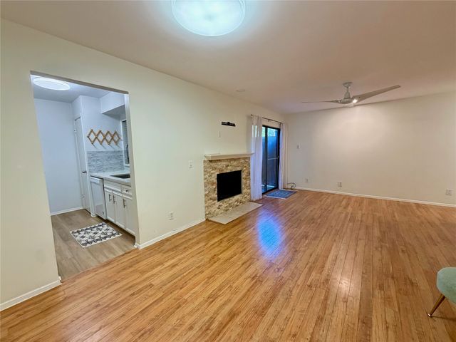 5148 Amesbury Drive, Dallas, TX 75206