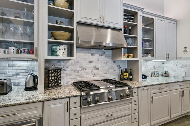 10612 Camillia Blossom LN, Austin, TX 78748