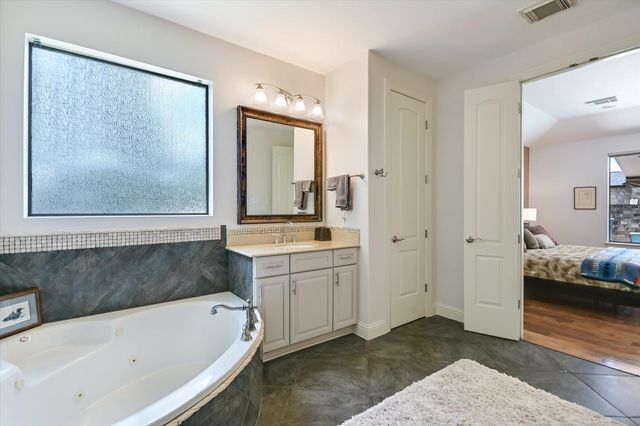 10612 Camillia Blossom LN, Austin, TX 78748