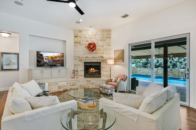 10612 Camillia Blossom LN, Austin, TX 78748