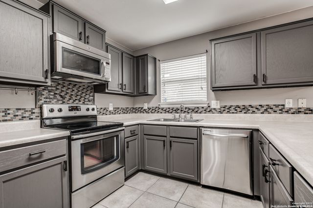 9639 Connemara Bend, San Antonio, TX 78254