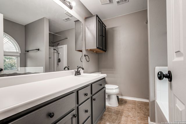 9639 Connemara Bend, San Antonio, TX 78254