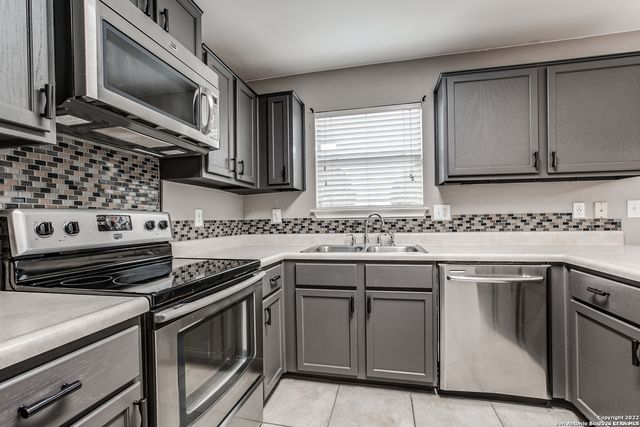 9639 Connemara Bend, San Antonio, TX 78254