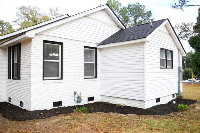 1 Kenilworth Avenue, Sumter, SC 29150