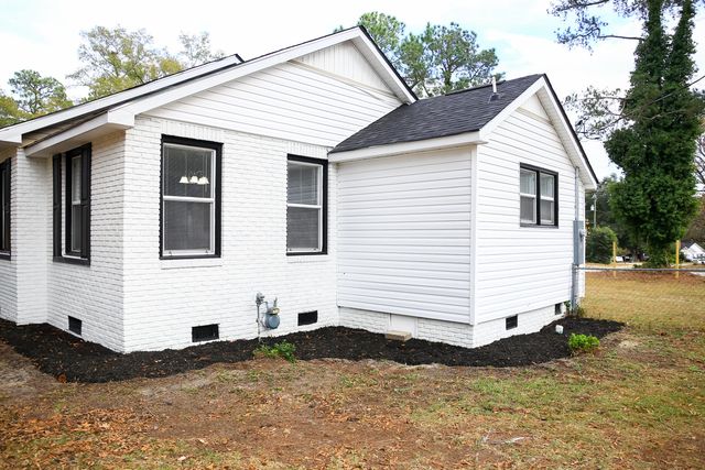 1 Kenilworth Avenue, Sumter, SC 29150