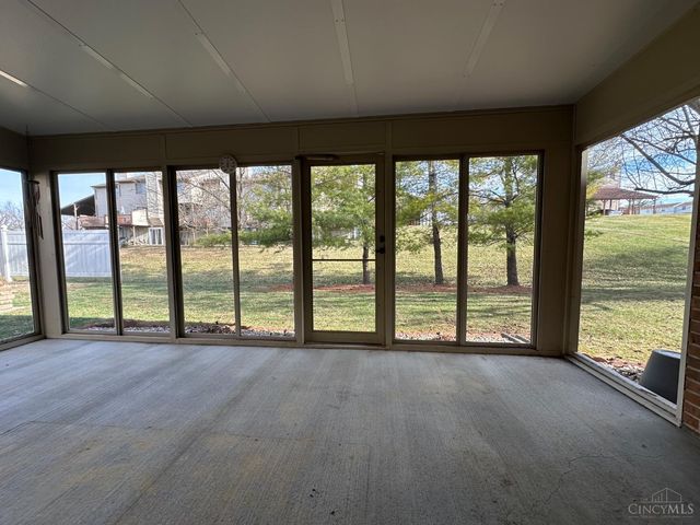 4 Pleasant Creek Court, Fairfield, OH 45014