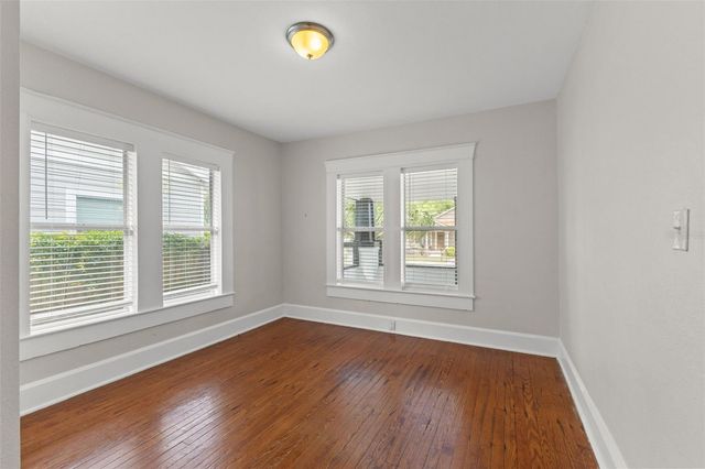 318 W OSBORNE AVENUE, Tampa, FL 33603