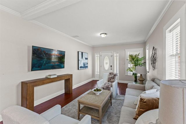 318 W OSBORNE AVENUE, Tampa, FL 33603