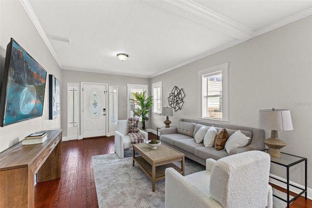 318 W OSBORNE AVENUE, Tampa, FL 33603