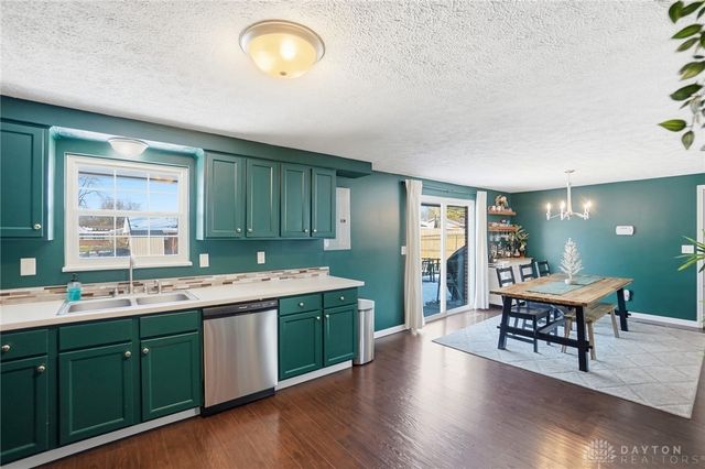 6033 Leycross Drive, Dayton, OH 45424