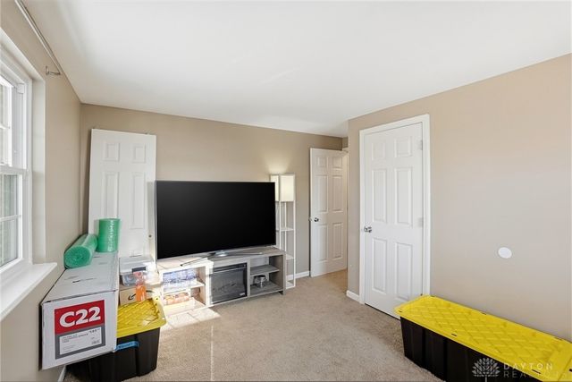 6033 Leycross Drive, Dayton, OH 45424