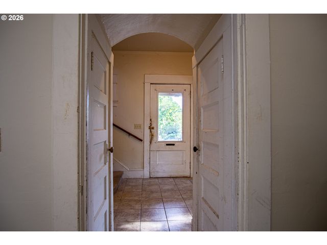 2803 Se CLINTON St, Portland, OR 97202