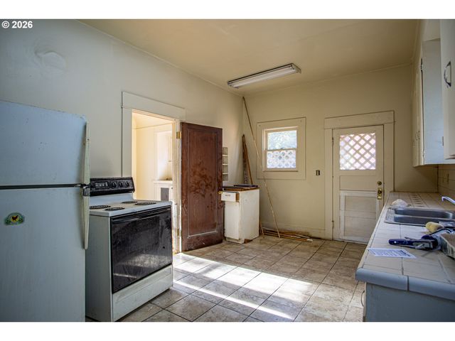 2803 Se CLINTON St, Portland, OR 97202